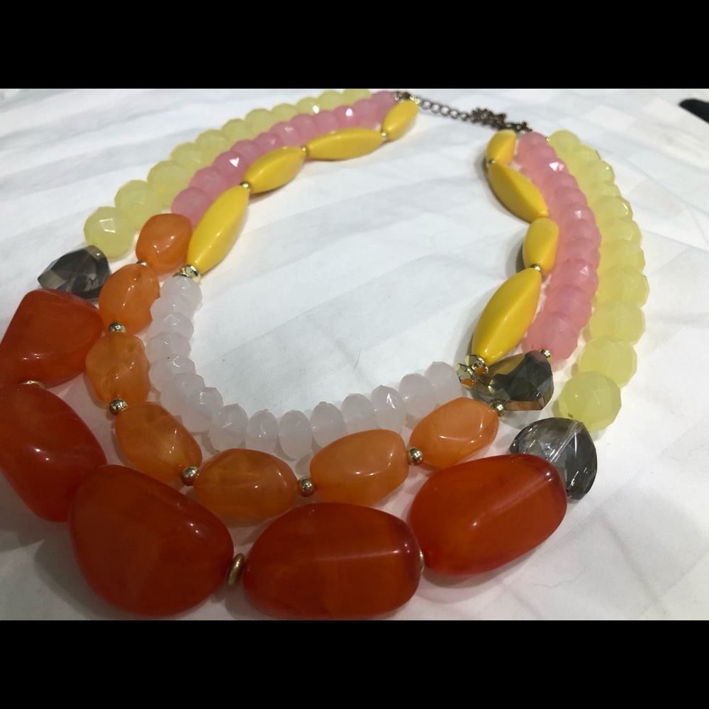 Colorful statement necklace - Picture 2 of 3